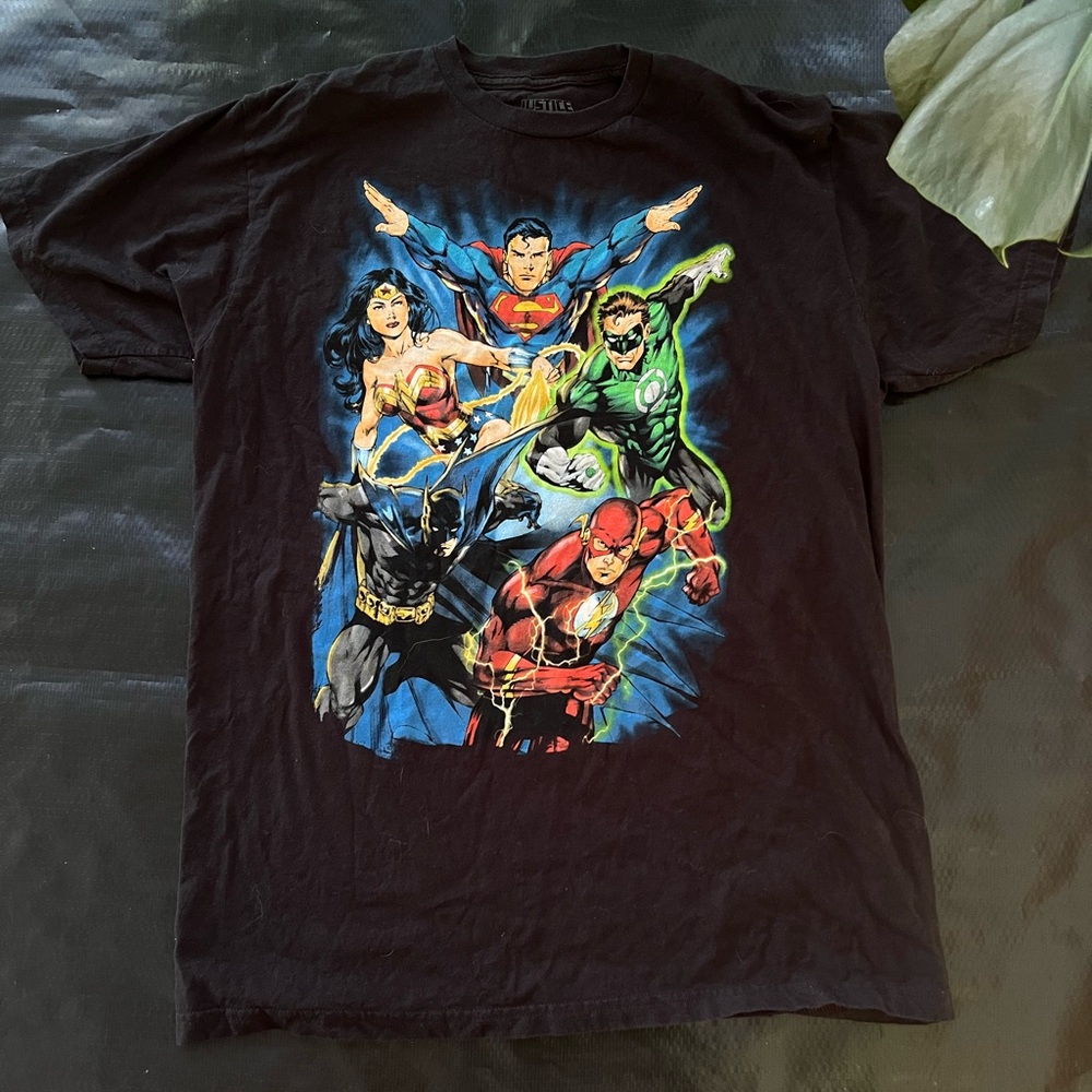 DC graphic Tee